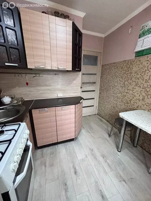 2-комнатная квартира: Берёзовский, Спортивная улица, 4 (46 м) - Фото 0