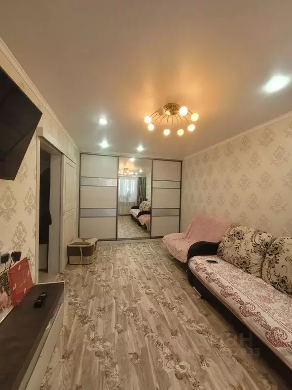 2-к кв. Омская область, Омск ул. Труда, 10 (43.0 м) - Фото 2