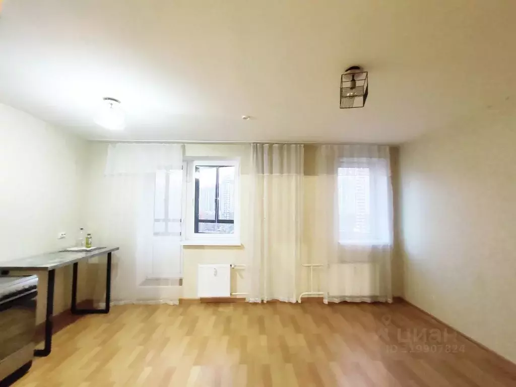 Студия Санкт-Петербург пос. Парголово, Заречная ул., 45к2 (28.4 м) - Фото 1