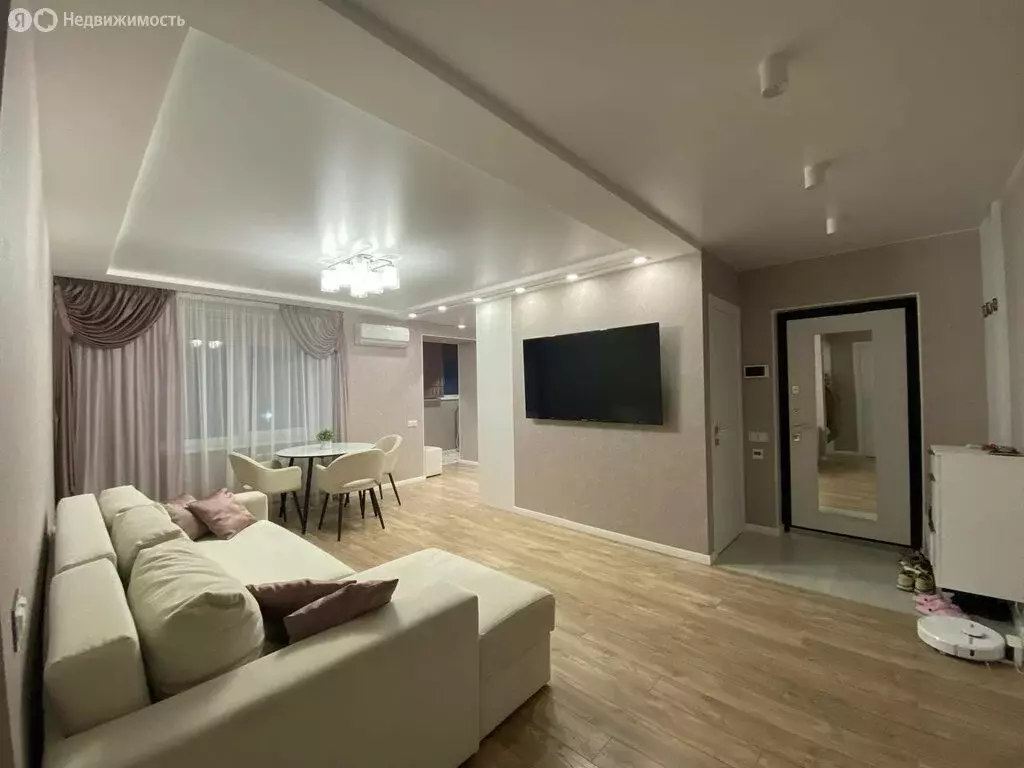 3-комнатная квартира: Пенза, улица Генерала Глазунова, 19 (70 м) - Фото 0