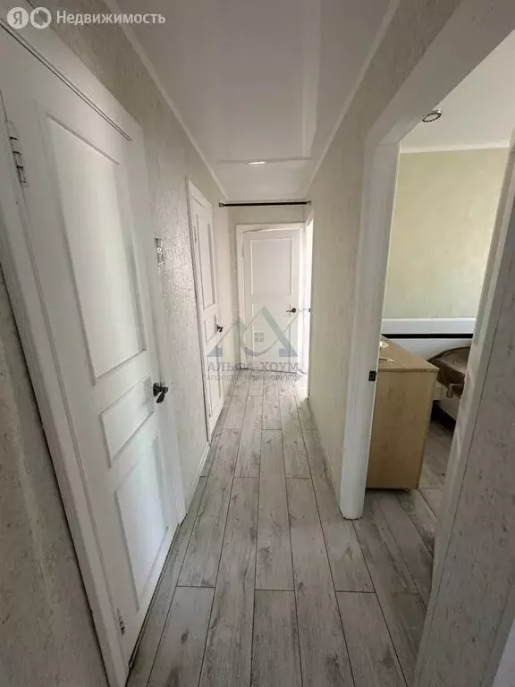 3-комнатная квартира: Оренбург, улица Чернышевского, 24 (71 м) - Фото 0
