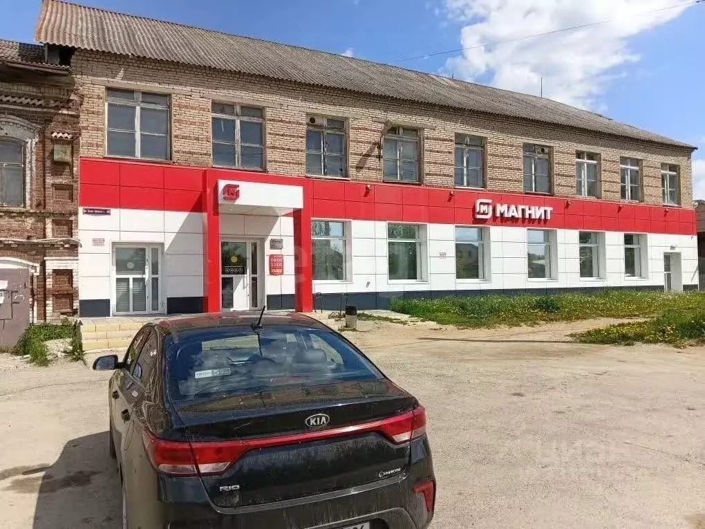 Торговая площадь в Свердловская область, Нижняя Салда ул. Карла ... - Фото 1