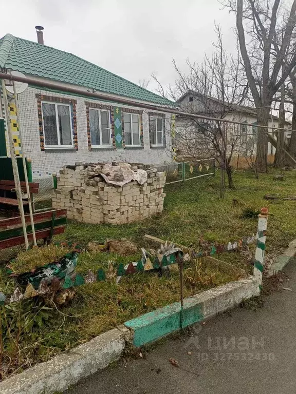 Дом в Ставропольский край, Труновский муниципальный округ, с. ... - Фото 1