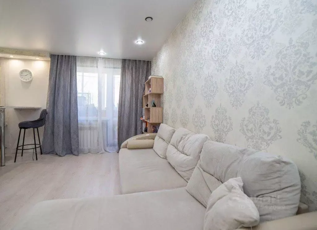 Квартира, 3 комнаты, 57.9 м - Фото 0