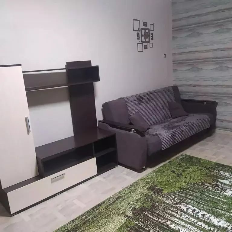 2-к кв. Ярославская область, Рыбинск Крестовая ул., 126 (43.0 м) - Фото 0