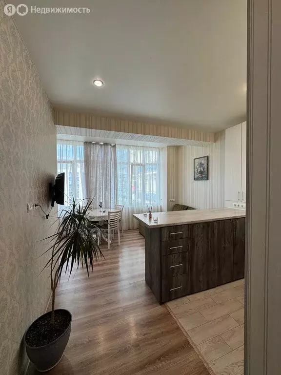 3-комнатная квартира: Сочи, микрорайон Гагарина, улица Чайковского, 2Б ... - Фото 1