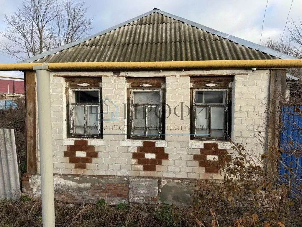 Дом в Белгородская область, Чернянский район, Ездоченское с/пос, с. ... - Фото 1