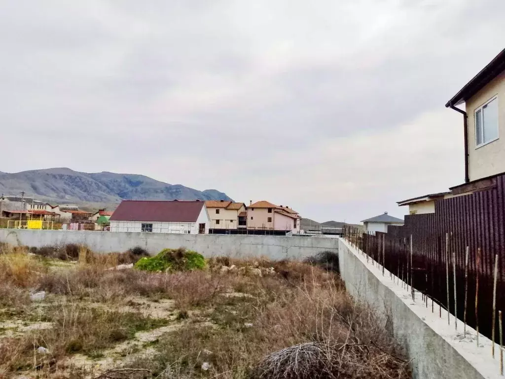 Участок в Крым, Судак городской округ, с. Миндальное  (6.0 сот.) - Фото 0