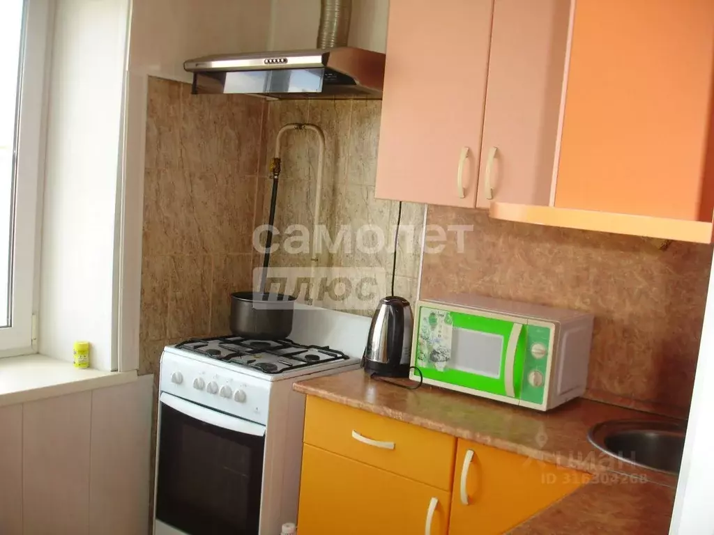 2-к кв. Челябинская область, Челябинск ш. Металлургов, 55А (42.6 м) - Фото 0