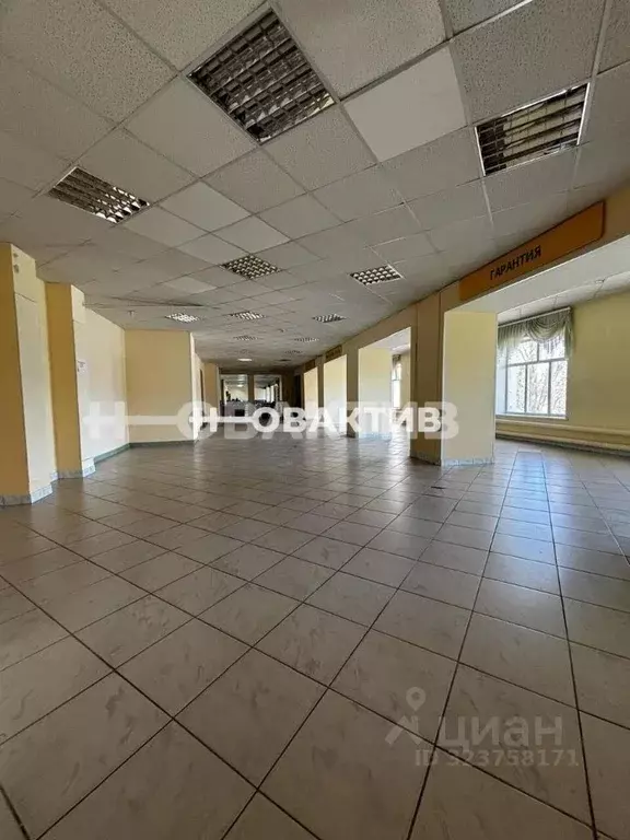 Помещение свободного назначения в Алтайский край, Славгород ул. 1-я ... - Фото 1