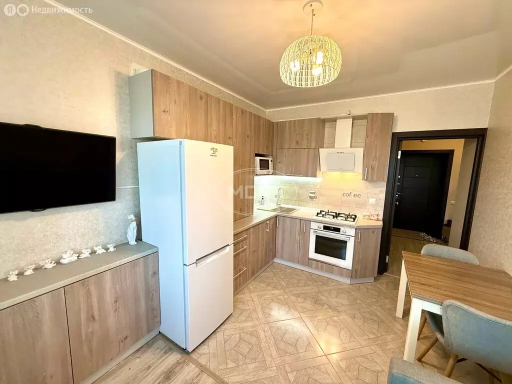 1-комнатная квартира: Калининград, Челюскинская улица, 28 (53 м) - Фото 2