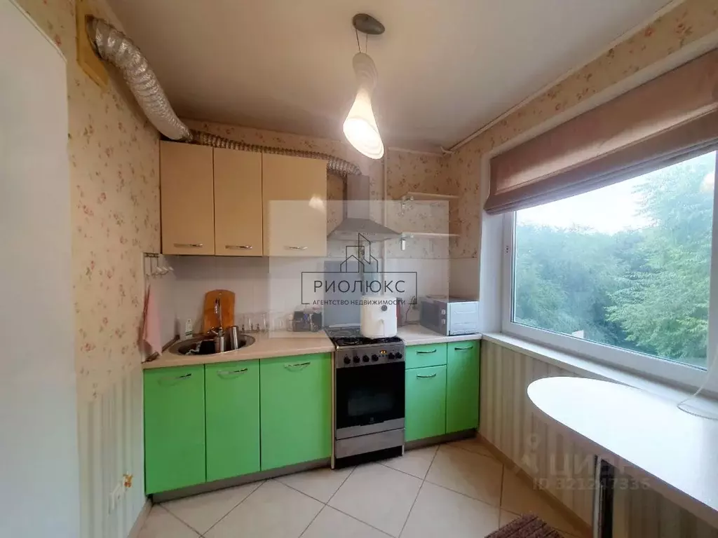 2-к кв. Челябинская область, Челябинск ул. Труда, 17 (44.0 м) - Фото 1