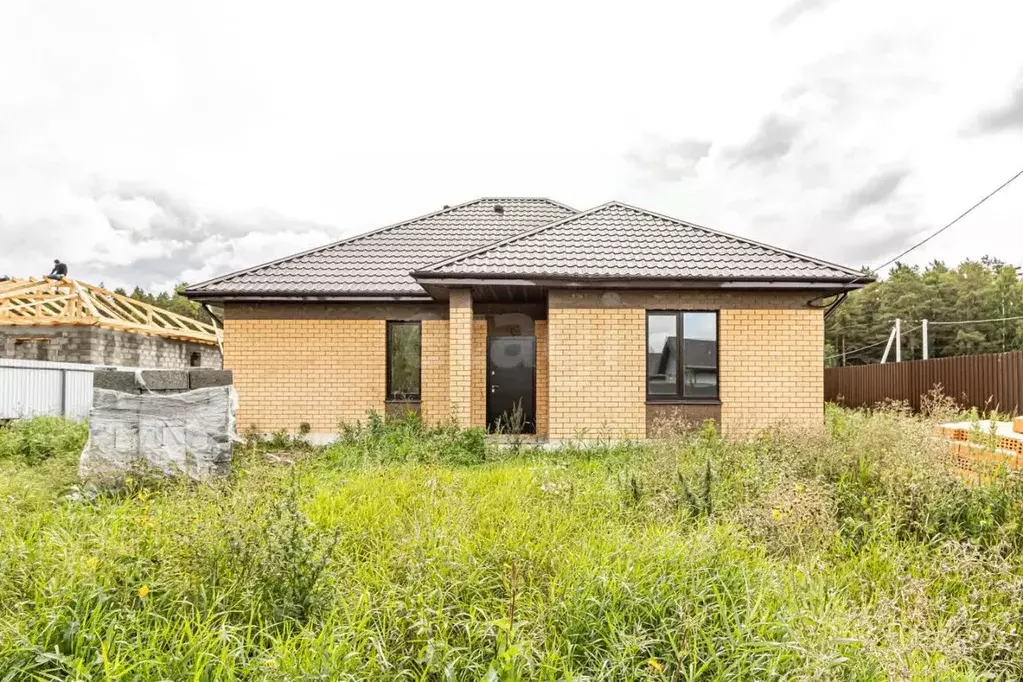Дом в Тюменская область, Тюменский муниципальный округ, д. Падерина  ... - Фото 1
