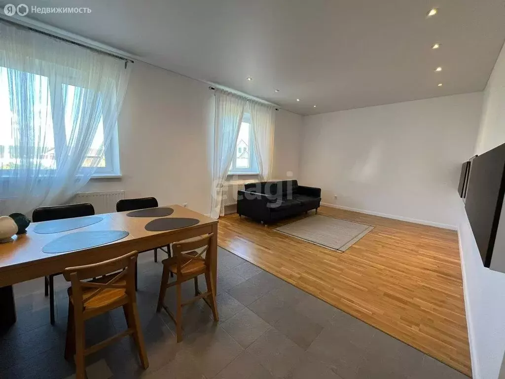 Дом в Чишминский район, Алкинский сельсовет, село санатория Алкино ... - Фото 1