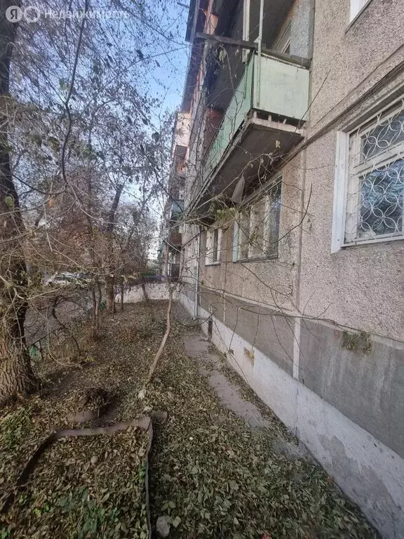 1-комнатная квартира: Абакан, улица Комарова, 8 (30 м) - Фото 2