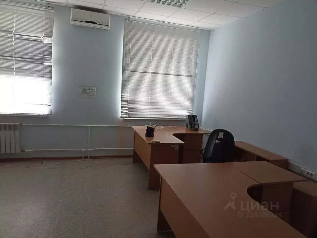 Помещение свободного назначения в Челябинская область, с. Варна ул. ... - Фото 2