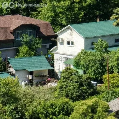 Дом в Сочи, микрорайон Малый Ахун, улица Дорога на Большой Ахун (90 м) - Фото 1