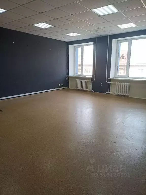 Офис в Тюменская область, Тюмень Одесская ул., 61к2 (36 м) - Фото 1