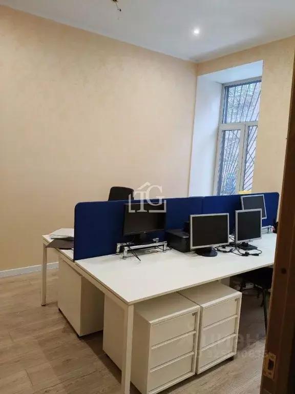 Офис в Санкт-Петербург 4-я Васильевского острова линия, 35-37 (237 м) - Фото 1