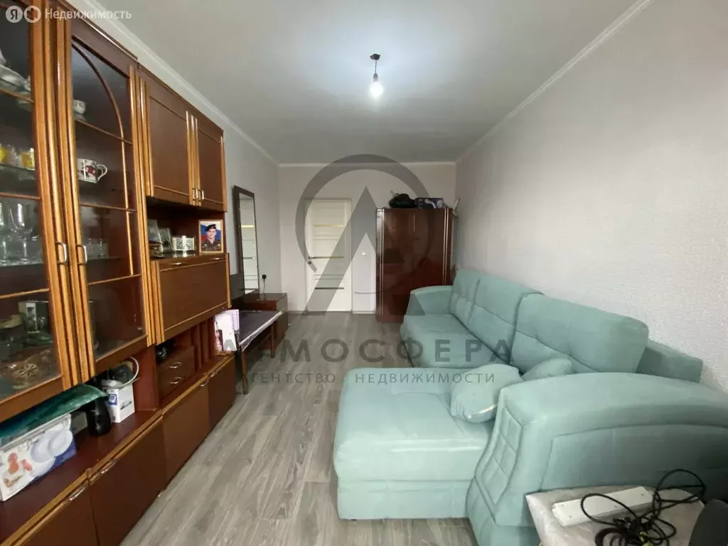 3-комнатная квартира: Апшеронск, Комсомольская улица, 138А (82.3 м) - Фото 1