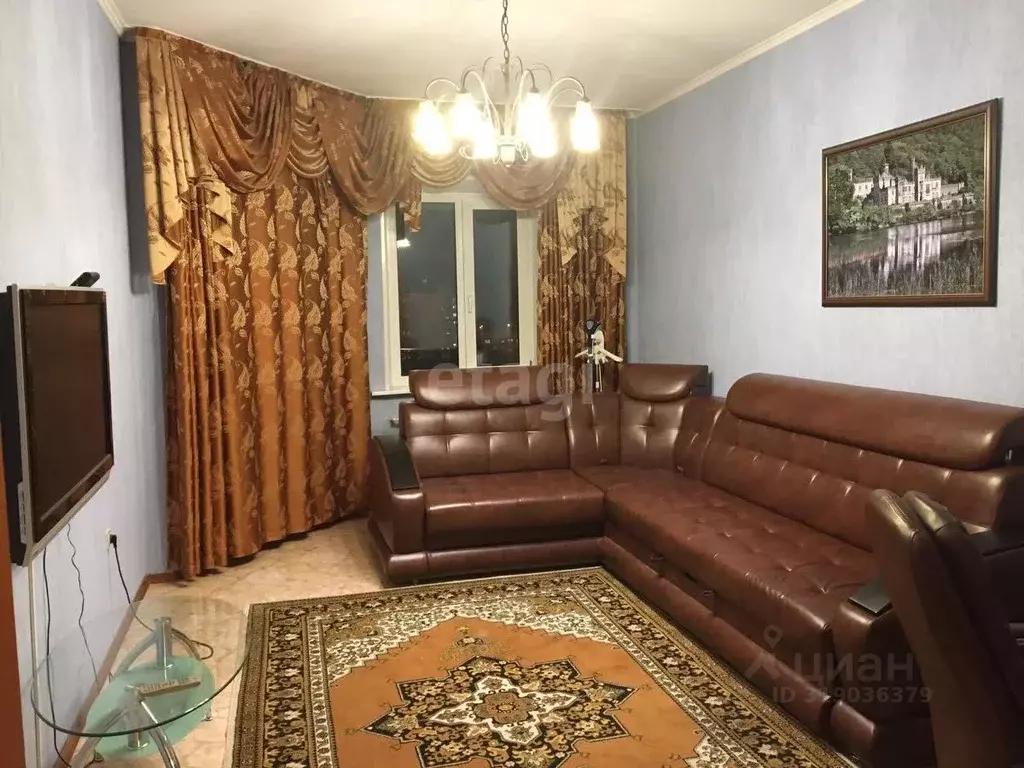 3-к кв. Ханты-Мансийский АО, Сургут ул. Энергетиков, 3 (77.7 м) - Фото 0