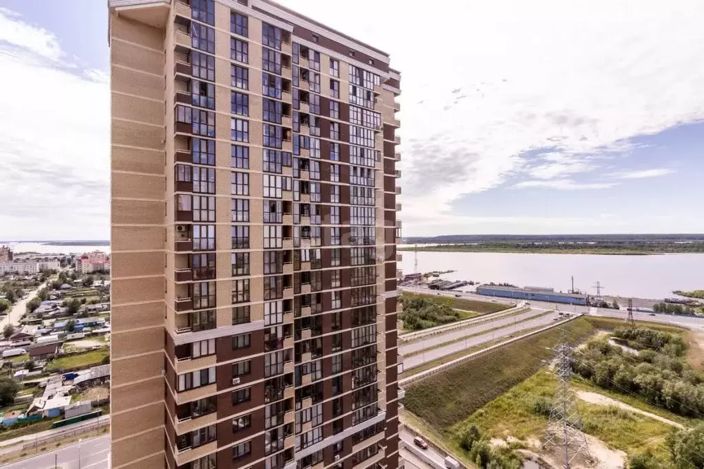 2-к кв. Ханты-Мансийский АО, Сургут ул. Мелик-Карамова, 4/2 (69.8 м) - Фото 1