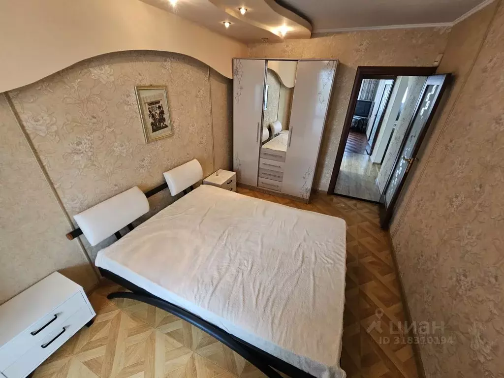 3-к кв. Приморский край, Владивосток ул. Спиридонова, 15 (68.0 м) - Фото 1