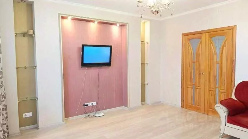 2-к кв. Омская область, Омск Омская ул., 134 (60.6 м) - Фото 0