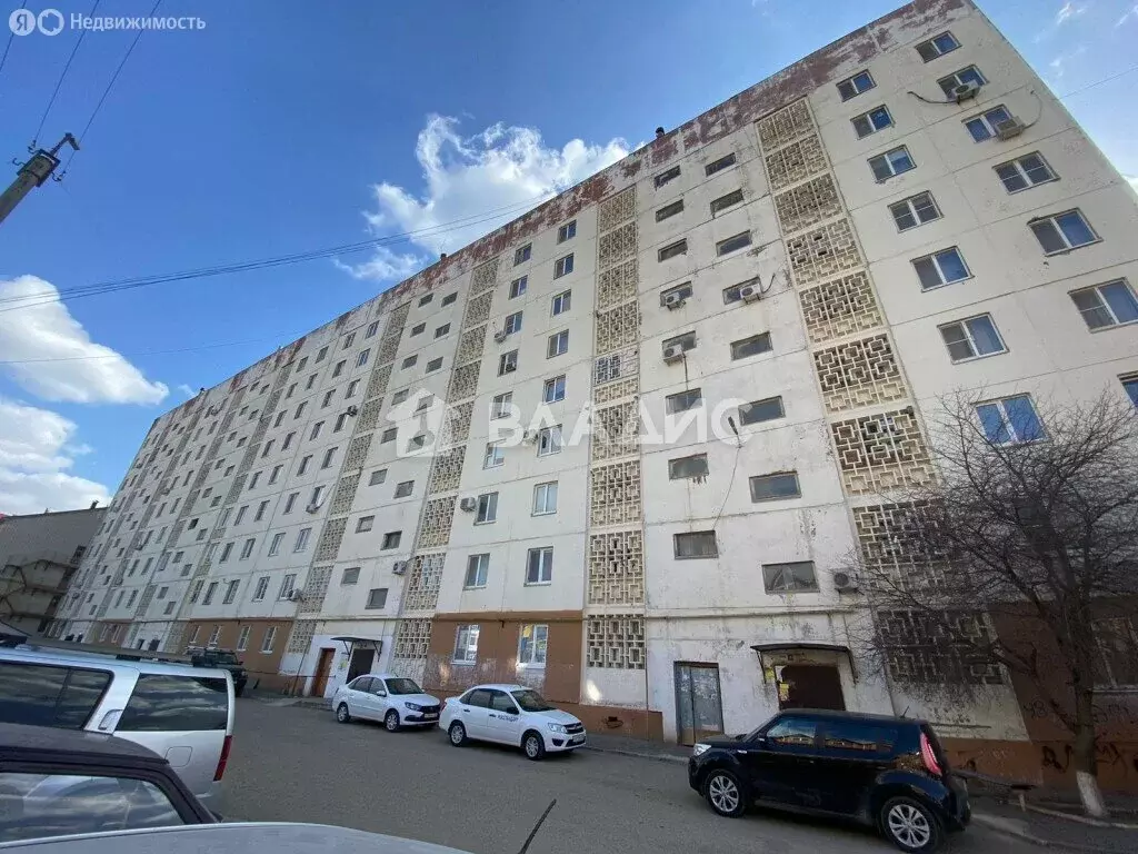 3-комнатная квартира: Элиста, 2-й микрорайон, 13 (67 м) - Фото 1