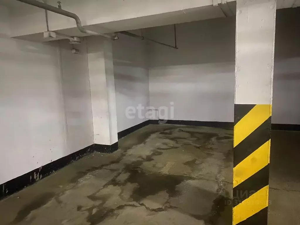 Гараж в Свердловская область, Екатеринбург ул. Вайнера, 60 (10 м) - Фото 1