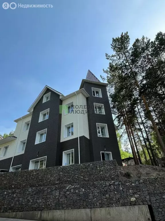 Дом в Красноярск, улица Серебряный Бор, 4 (500 м) - Фото 0
