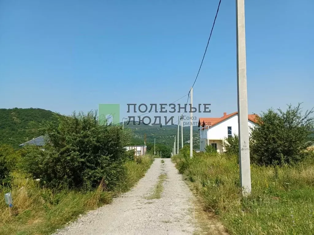 Участок в Краснодарский край, Новороссийск городской округ, с. ... - Фото 1
