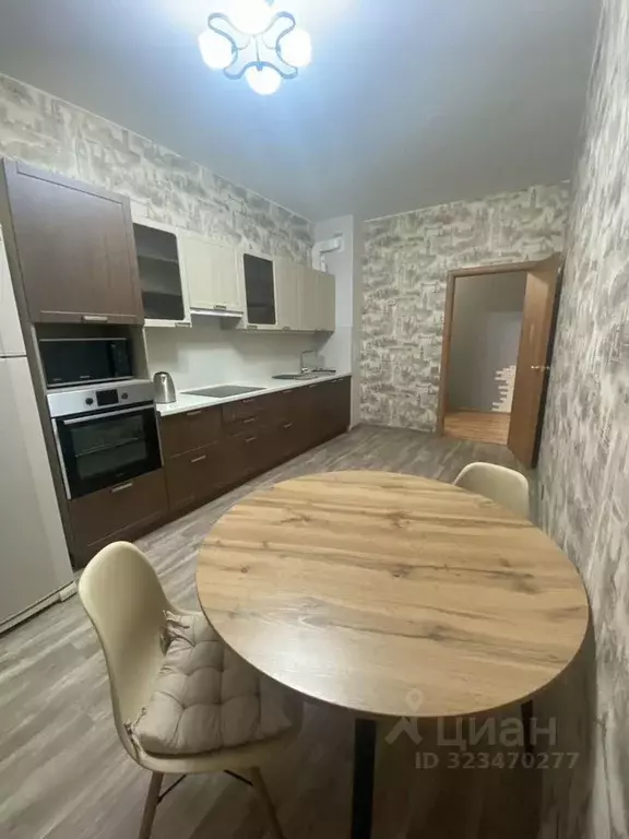 2-к кв. Ханты-Мансийский АО, Нефтеюганск 17-й мкр, 2 (67.0 м) - Фото 1