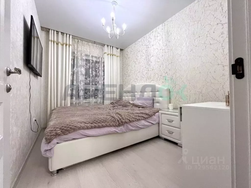 2-к кв. Татарстан, Казань ул. Рауиса Гареева, 105Б (50.0 м) - Фото 1