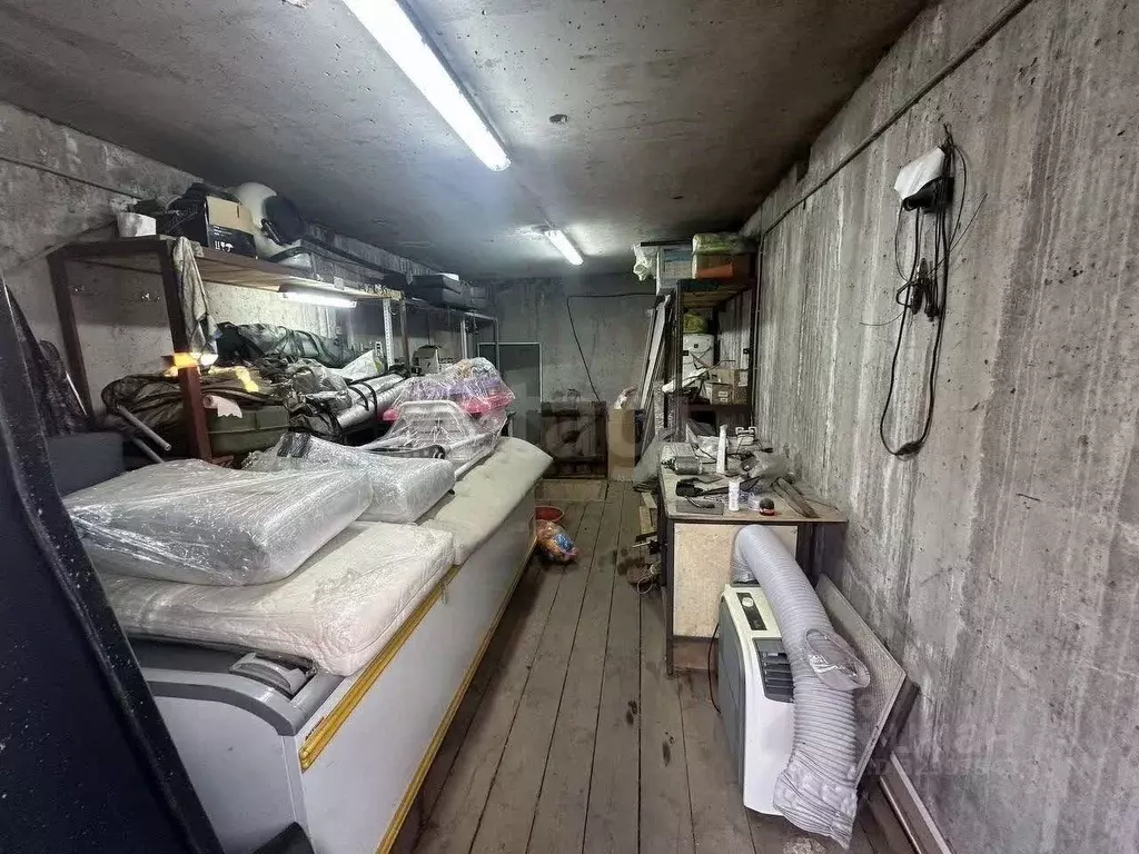 Гараж в Тюменская область, Тюмень Дамбовская ул., 53Ас2/69 (17 м) - Фото 1