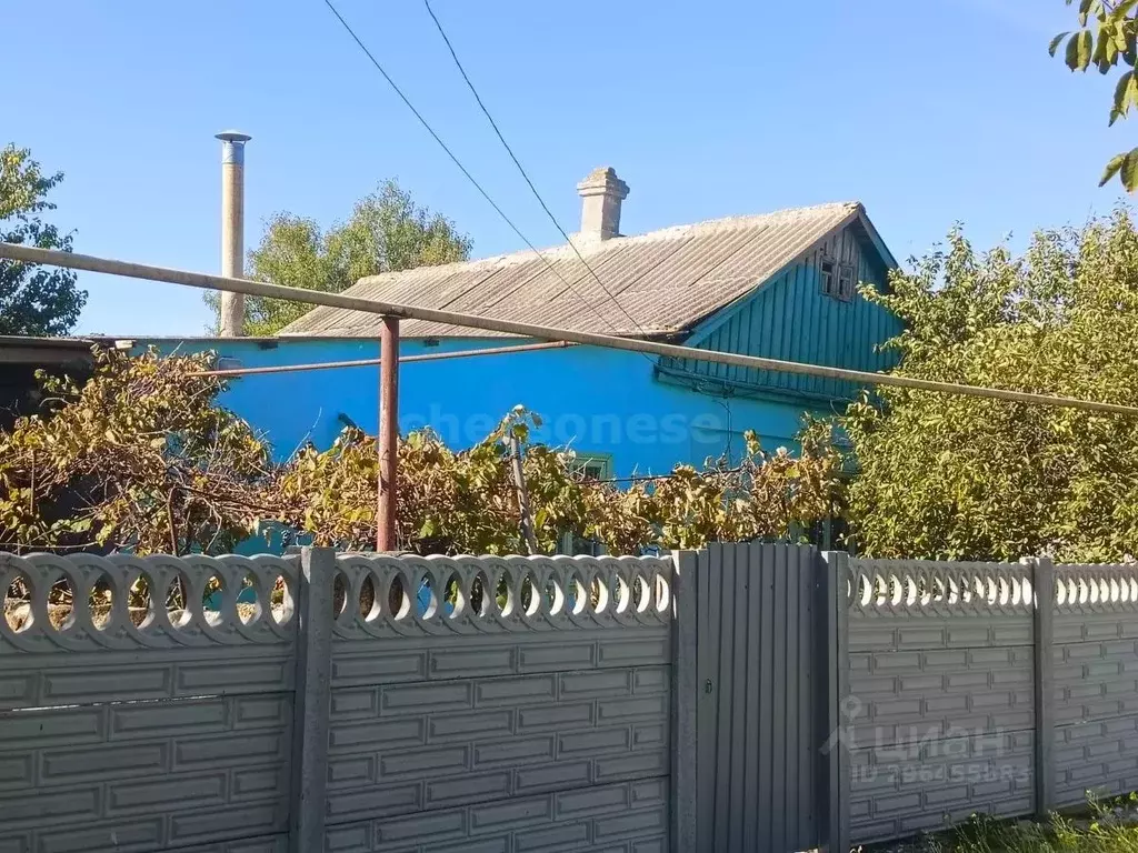 Дом в Крым, Советский пгт ул. Некрасова (70 м) - Фото 0