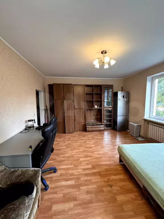 Комната 20 м в 3-к., 1/3 эт. - Фото 1