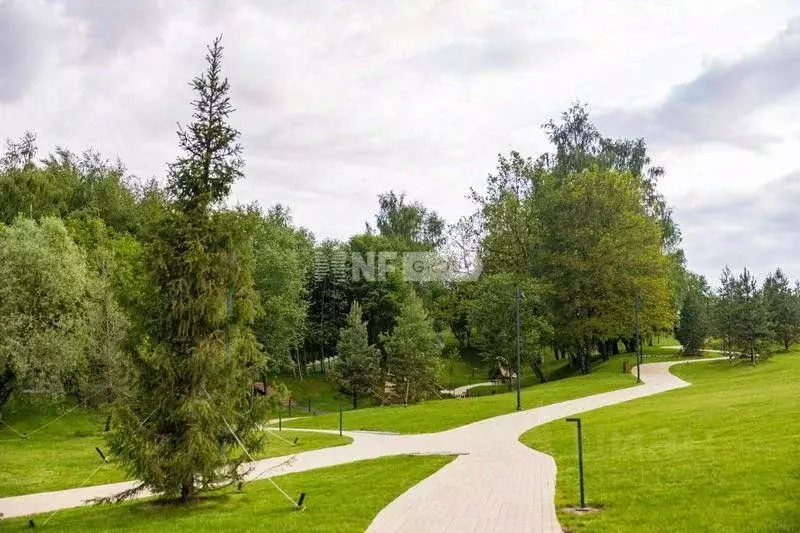 Участок в Московская область, Красногорск городской округ, д. ... - Фото 1