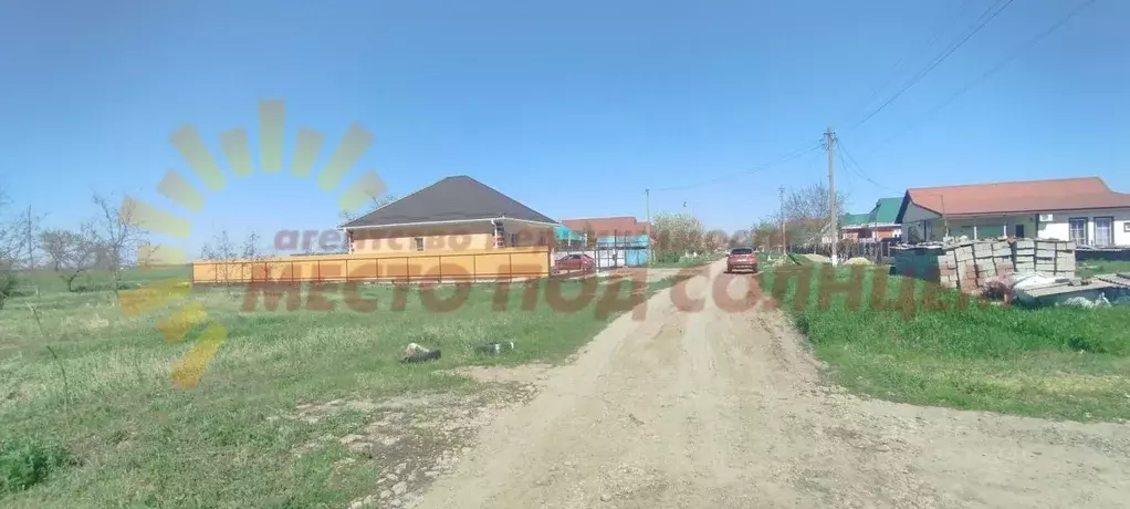 Участок в Краснодарский край, Ейское городское поселение, пос. ... - Фото 1