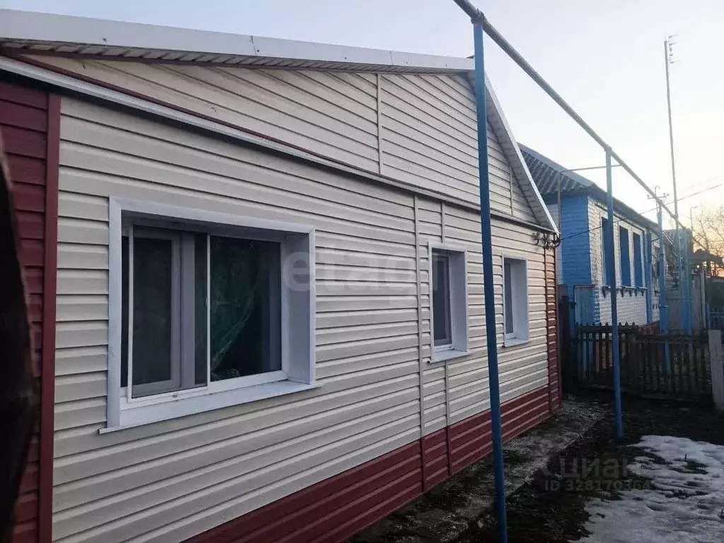 Дом в Белгородская область, Волоконовский район, Пятницкое рп Озерная ... - Фото 1