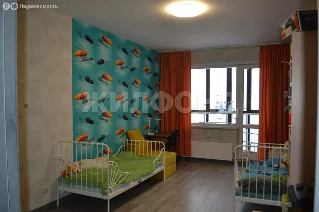 3-комнатная квартира: Новосибирск, улица Красный Факел, 25 (82.1 м) - Фото 2