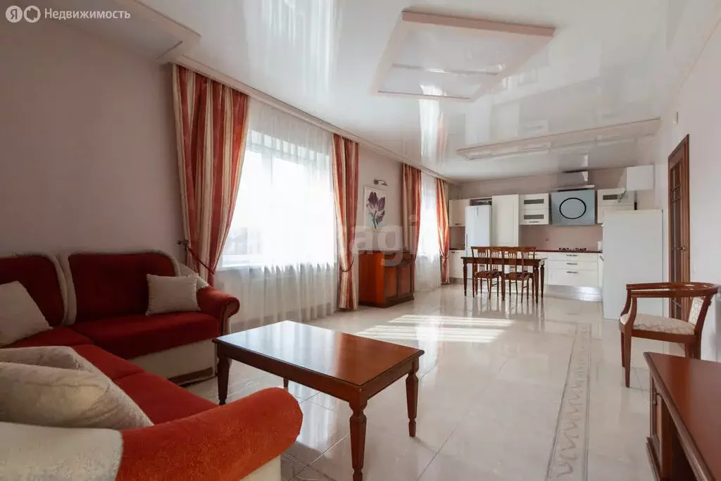 2-комнатная квартира: Калининград, Банковская улица, 3А (103 м) - Фото 1