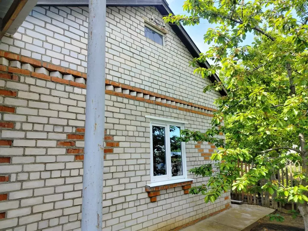 Дом в Волгоградская область, Городищенский район, Ерзовское городское ... - Фото 1