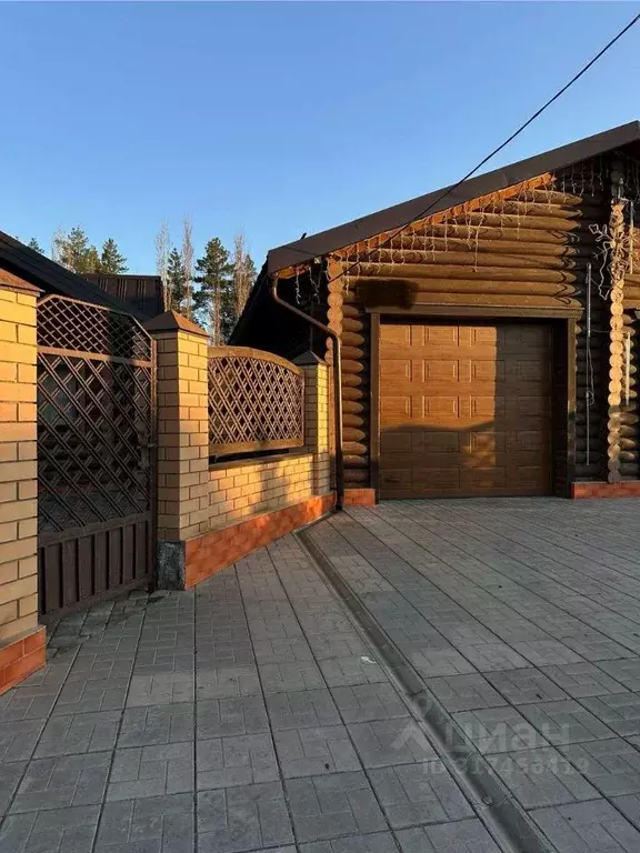 Дом в Оренбургская область, Оренбургский район, с. Нежинка ул. ... - Фото 1