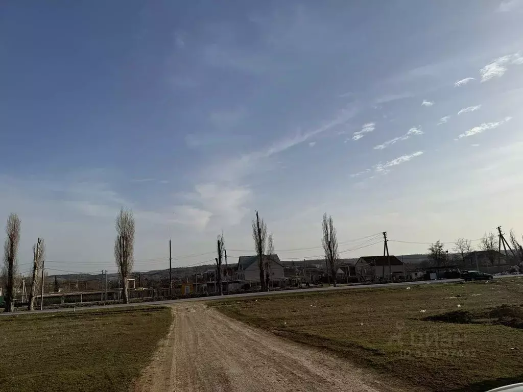 Участок в Севастополь с. Полюшко, ул. Юрия Линкина (4.0 сот.) - Фото 0