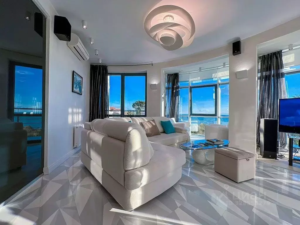 2-к кв. Краснодарский край, Сочи Курортный просп., 108/16 (70.0 м) - Фото 2