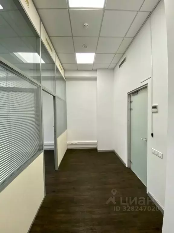 Офис в Санкт-Петербург Петроградская наб., 18 (54 м) - Фото 1