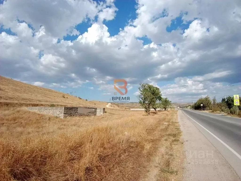Участок в Крым, Бахчисарайский район, Тенистовское с/пос, с. Красная ... - Фото 1