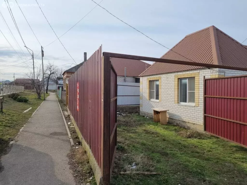 Дом в Михайловск, улица Орджоникидзе, 110/1 (79 м) - Фото 0