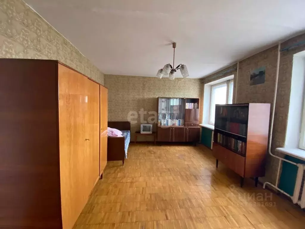1-к кв. Ленинградская область, Кириши Волховская наб., 18 (39.0 м) - Фото 0